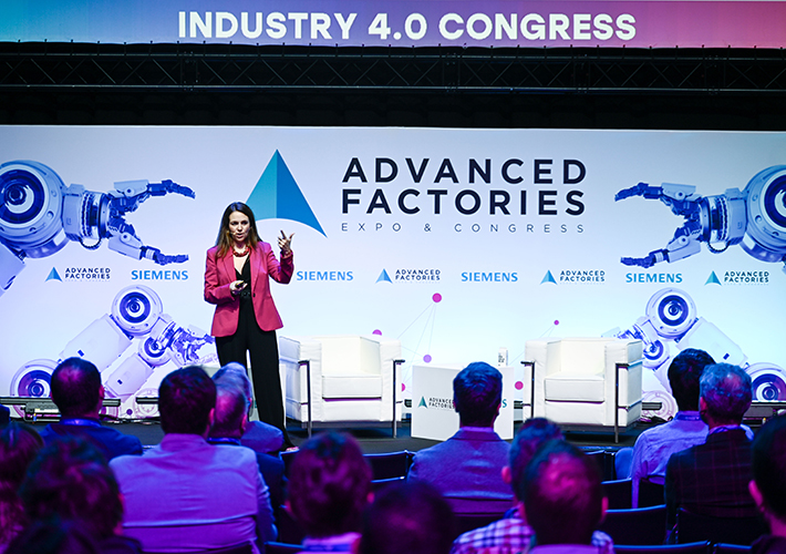 foto La Inteligencia Artificial y el factor humano: el engranaje perfecto para mejorar la eficiencia y productividad del sector industrial.